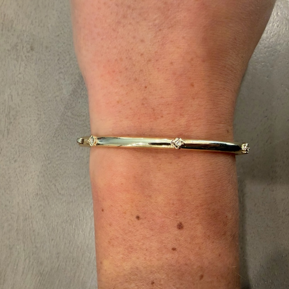 Kendra Scott Gold Bracelet with Rhinestone Accents